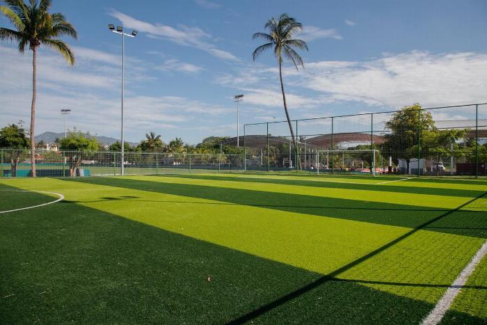 Entregan rehabilitación de la unidad deportiva ‘5 de Mayo’ en Manzanillo; se invirtieron 50 mdp