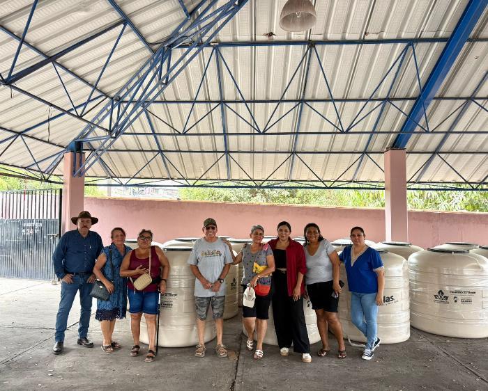 Isamar Ramírez realiza entrega del programa “Construyendo Esperanza” a más de 20 familias