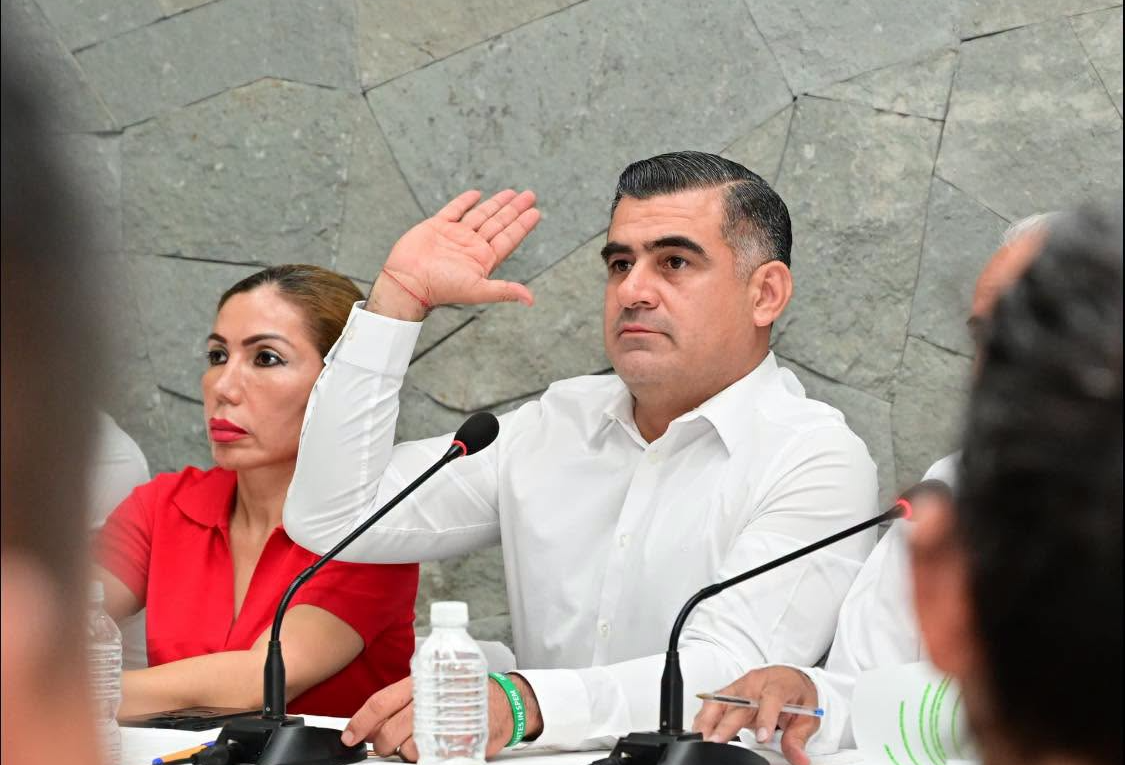 Riult dice que van a repavimentar algunas avenidas, pero no dice cuáles, ni cuándo