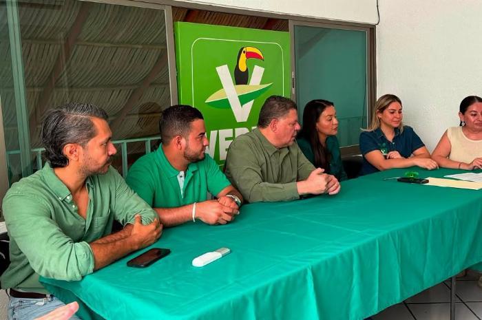 PVEM quita coordinación de la fracción parlamentaria a Romero por decir que seguía la alianza con Morena-PT