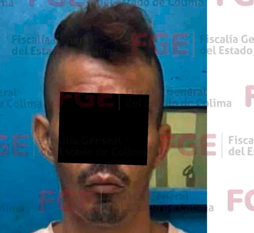 Vinculan a presunto narcomenudista; fue detenido con metanfetamina en Tecomán