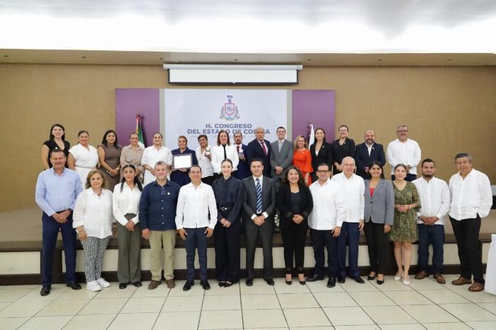 Otorgan a 3 docentes el Premio “Profesor Gregorio Torres Quintero” 2026 
