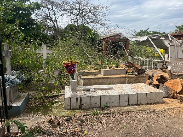 Ya viene el Día de Muertos, y gobierno de Riult no soluciona el 